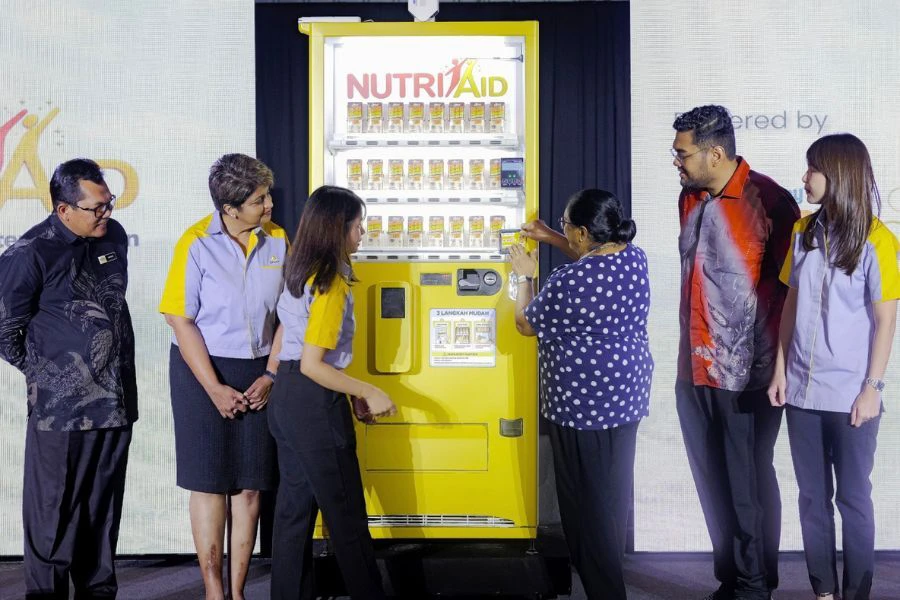 Program itu akan diperluaskan menerusi pemasangan 10 mesin layan diri Atlas Nutri Aid di sekolah-sekolah terpilih.