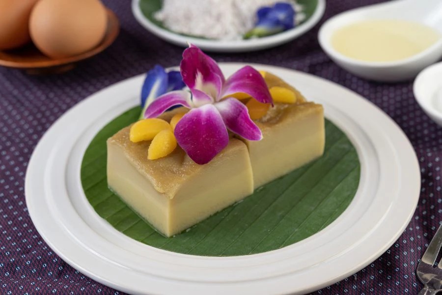 Penggunaan tepung sangat penting untuk membuat kuih, kek mahupun cucur.