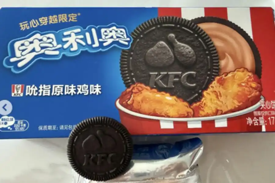 Kolaborasi Oreo dan KFC di China hadir sebagai produk edisi terhad dengan gabungan rasa manis, masin dan berempah.