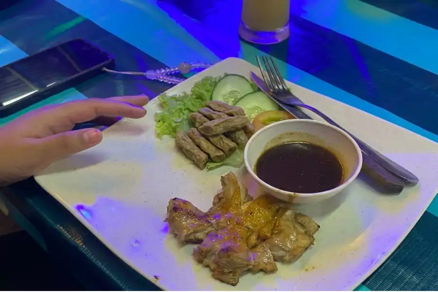 Saiz ayam yang diterima juga dikatakan terlalu kecil dan tidak berbaloi dengan harganya.