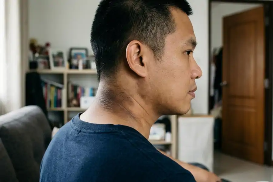 Kesan hitam bukan kotoran atau daki dan tidak akan hilang walapun selepas digosok.