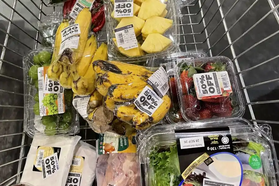Tip waktu membeli-belah sangat membantu menjimatkan belanja barang dapur.