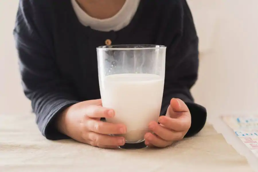 Susu oat, soya dan badam semakin menjadi pilihan ramai.